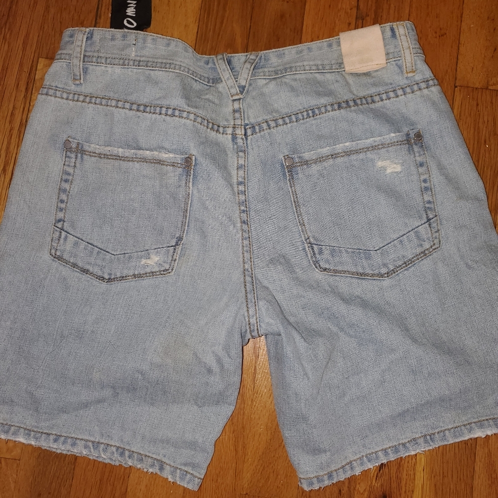 Insight Button Fly Boyfriend Shorts 6 (28) NWT